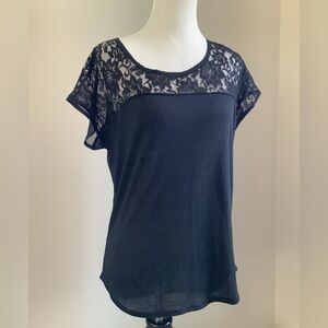 American Eagle Outfitters Comfy Black Lacy Top, Small